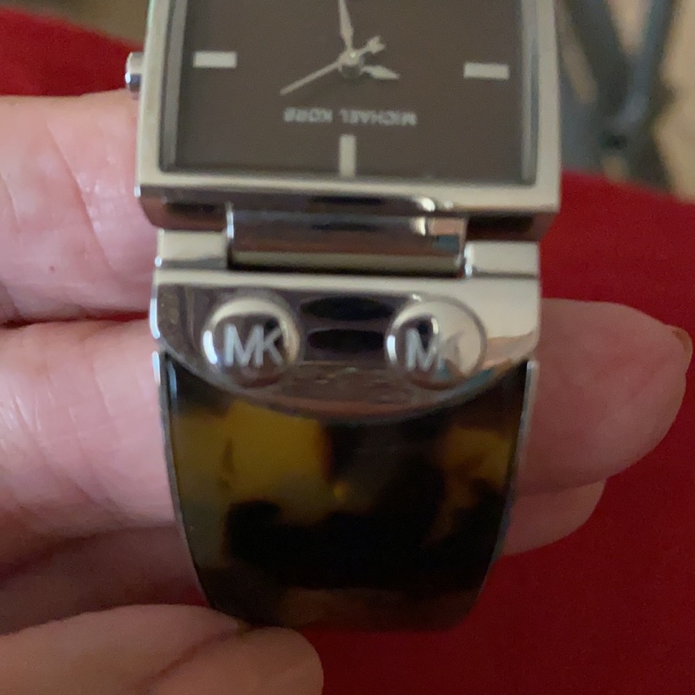Watch - Picture 5 of 8